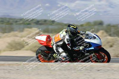 media/Dec-04-2025-Racers Edge (Thu) [[5ebc9f124d]]/3-B Group/5-Session 2 Turn 2 inside Speed Pans/